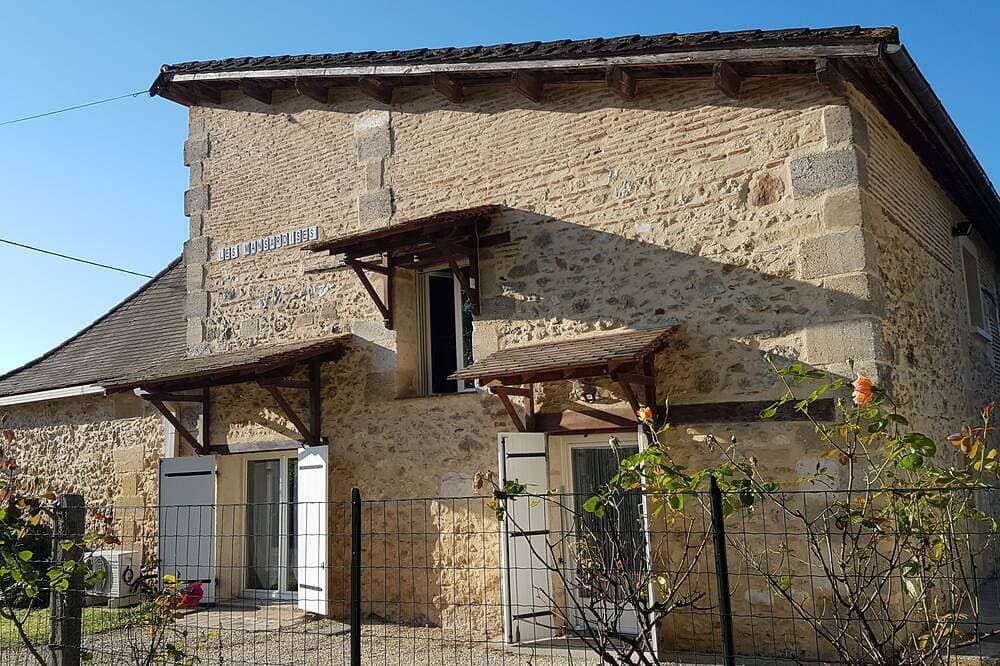 Foto 11 von 18: Logement de Charme Refait à Neuf Avec Piscine et Climatisation