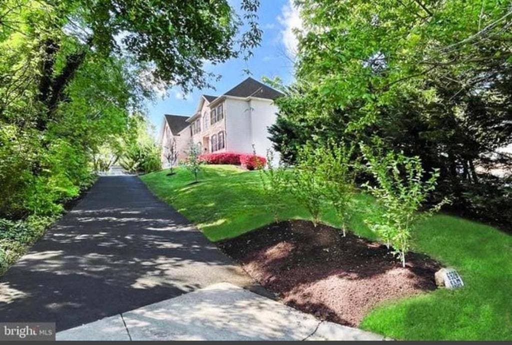 Foto 4 von 26: Five-Bedroom House