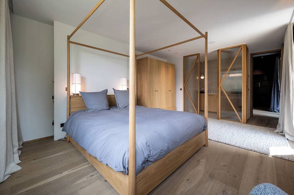 Foto 2 von 23: Modern ski chalet in Courchevel  Chalet Celeste