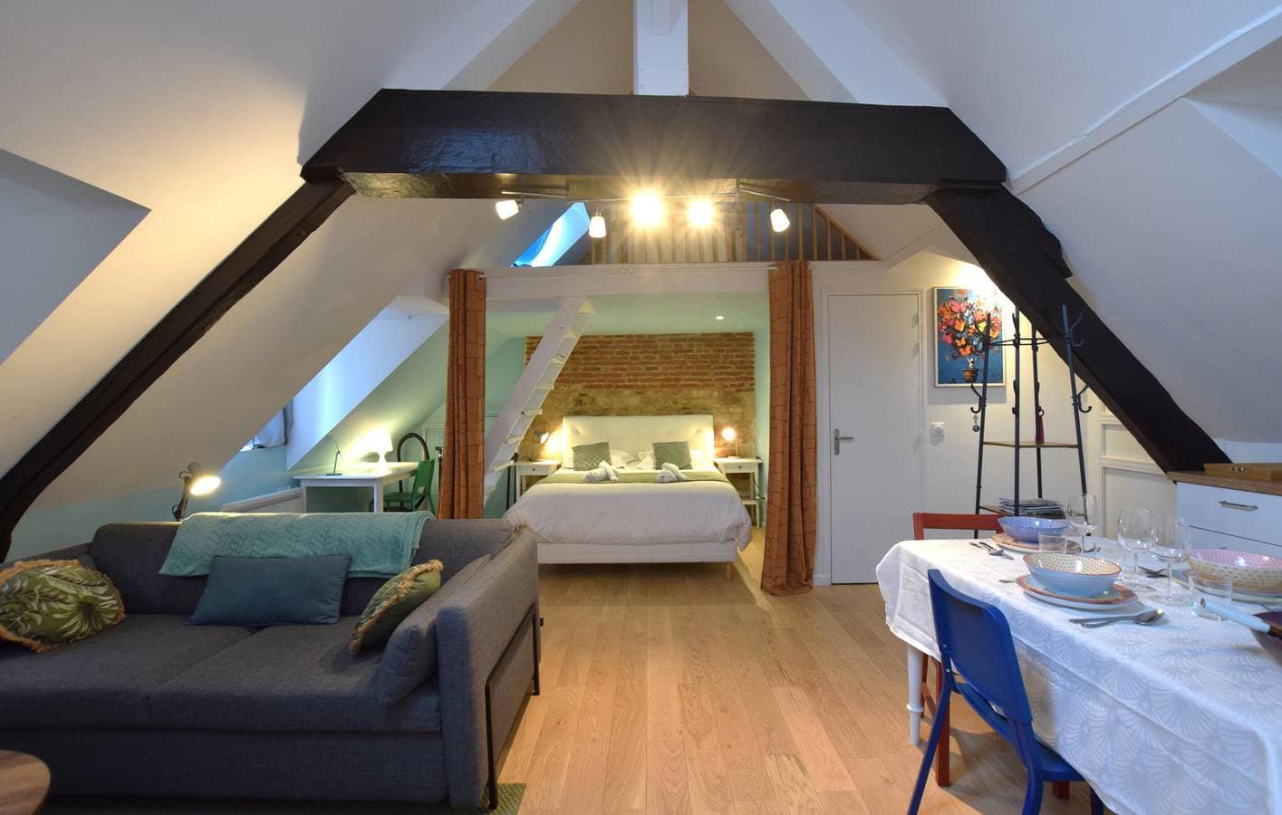 Foto 5 von 33: Gemütliche Wohnung in Honfleur: TV, WiFi, Parkplatz