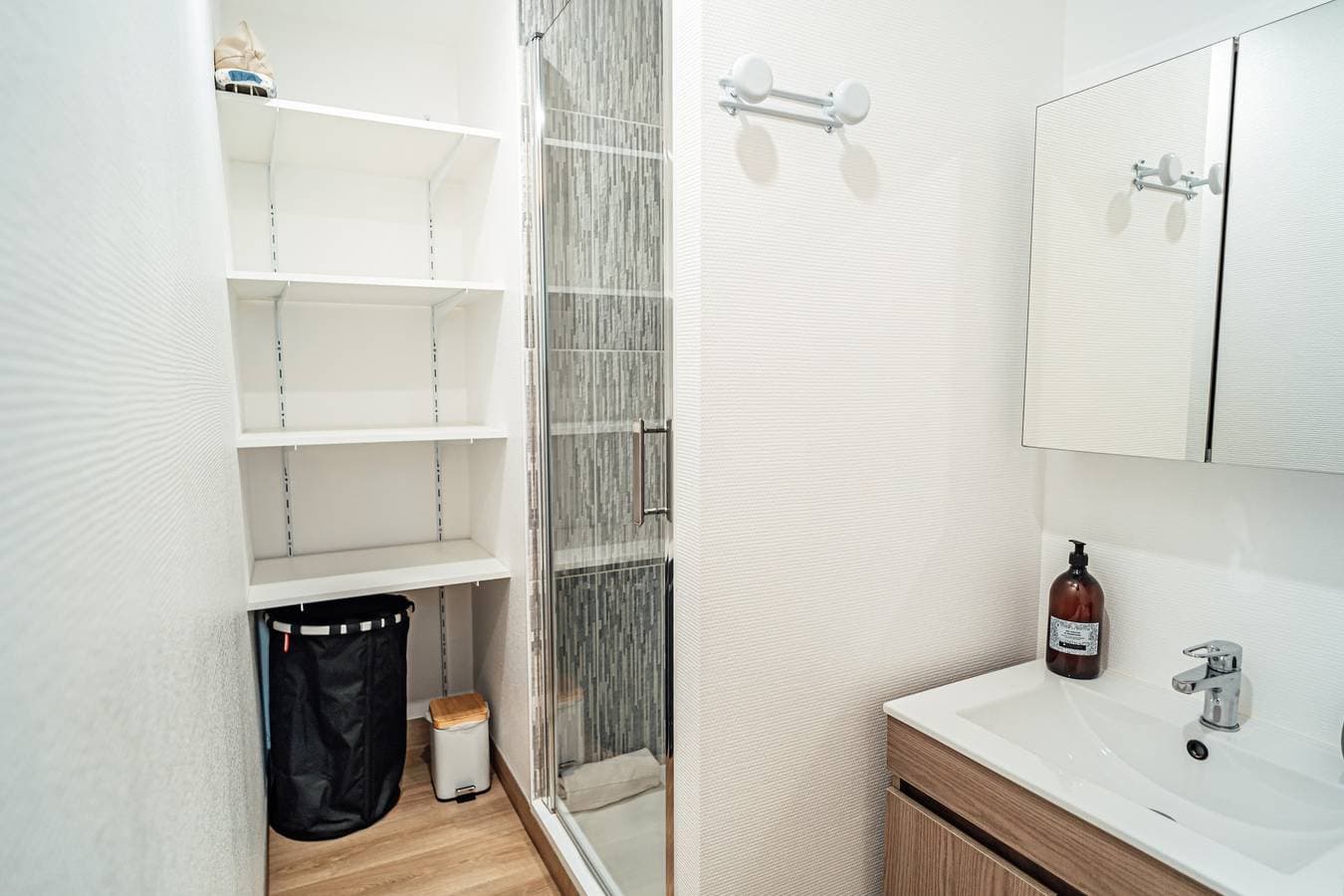 Foto 6 von 12: Ferienwohnung für 4 Personen mit Terrasse