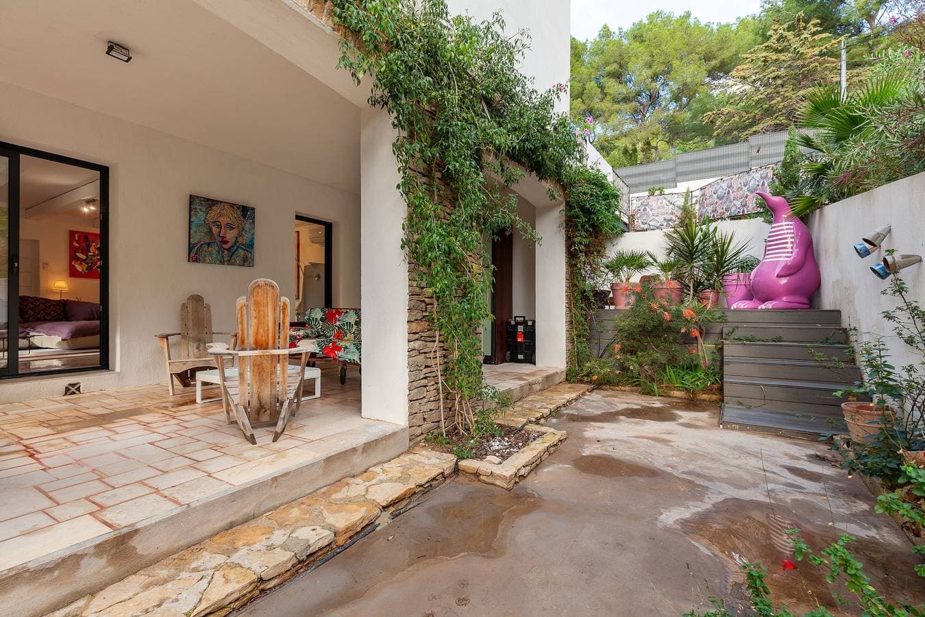 Foto 5 von 28: Erdgeschossvilla mit Swimmingpool 150 m vom Meer entfernt – Meerblick, WLAN und Klimaanlage