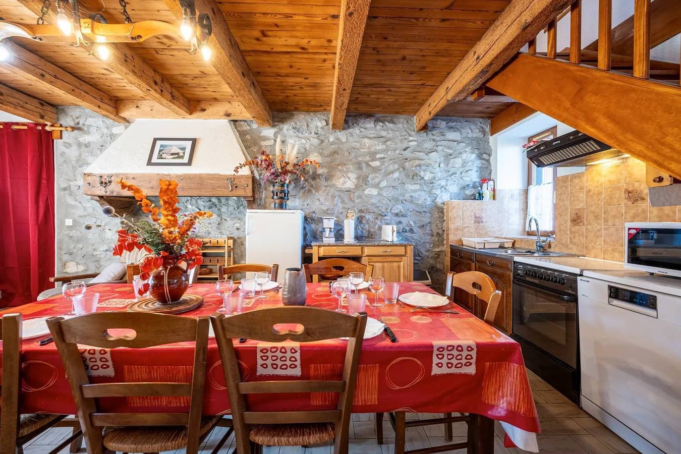 Foto 6 von 39: Ferienhaus 'La Belle Étoile' mit Bergblick und privatem Garten