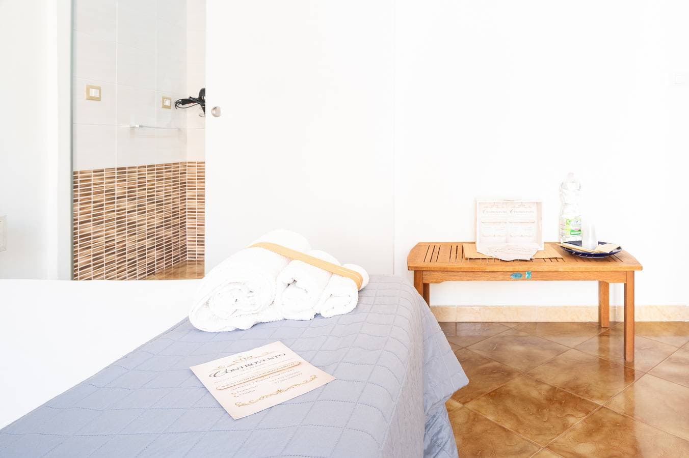 Foto 9 von 43: Doppelzimmer mit privatem Balkon und Meerblick