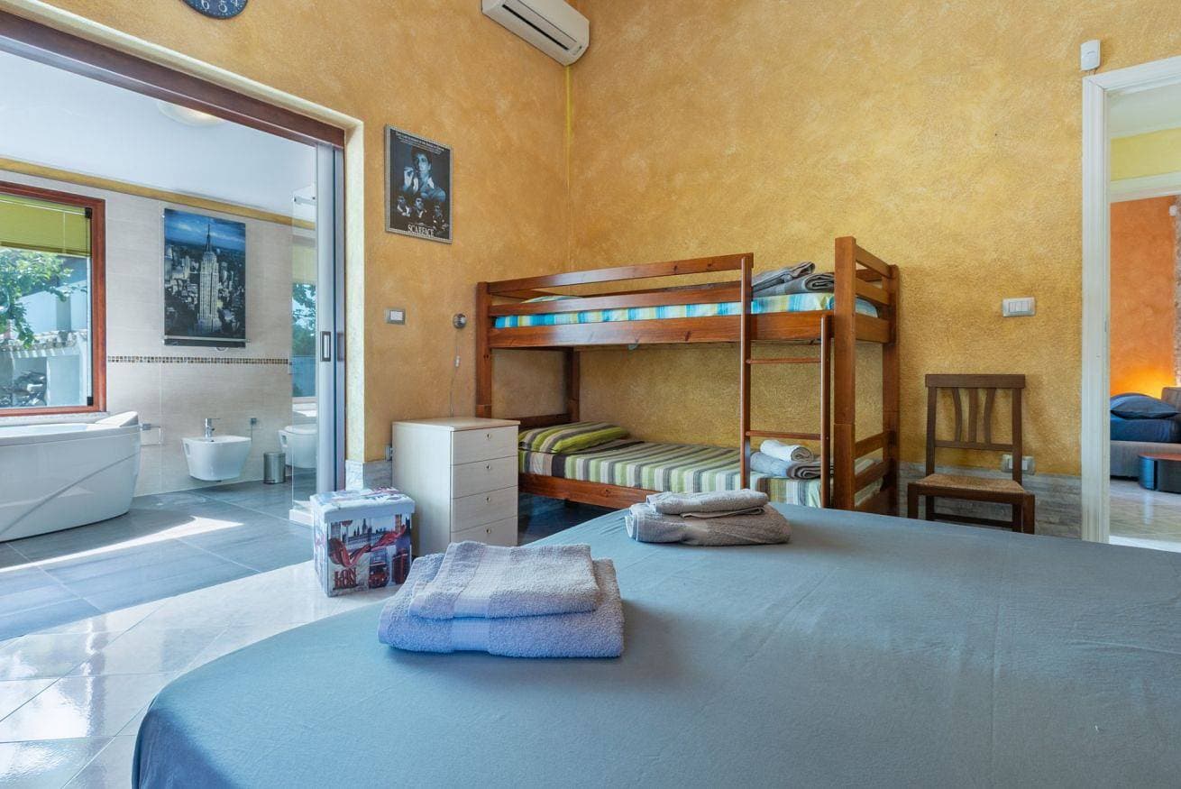 Foto 7 von 51: Ferienwohnung für 12 Personen mit Pool