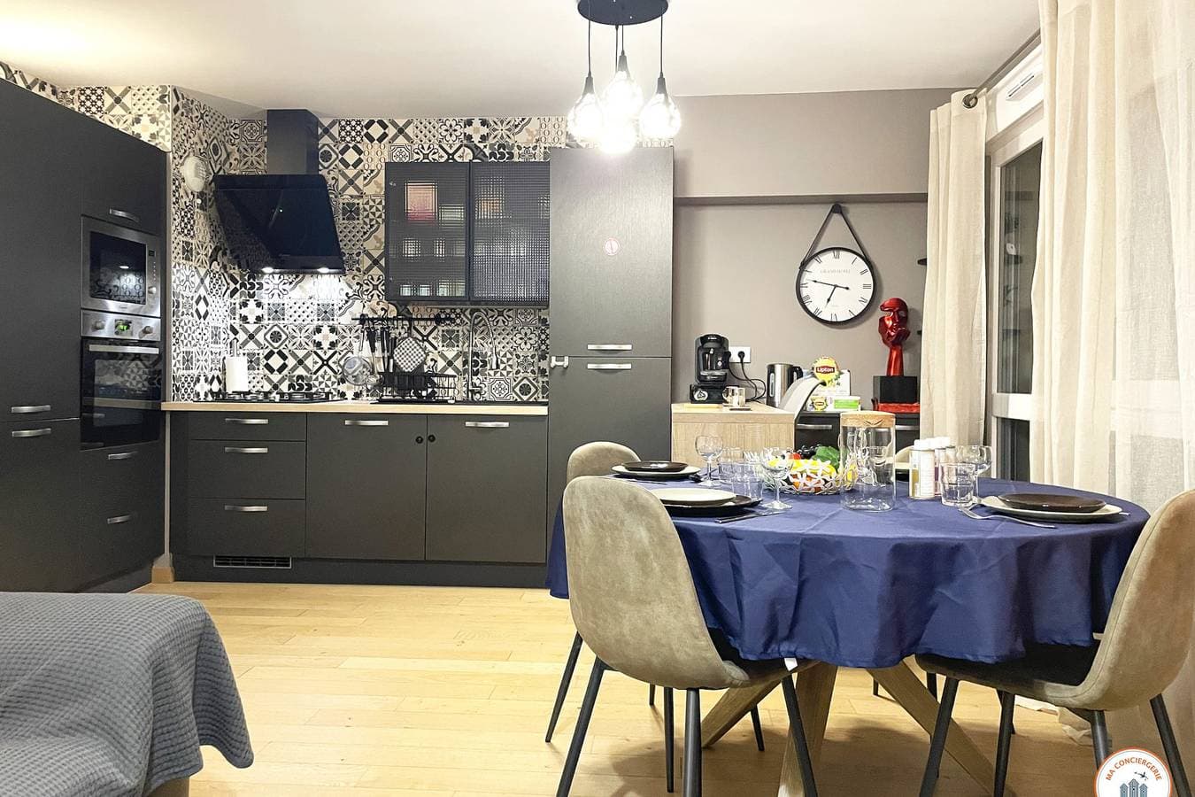 Foto 2 von 31: Ferienwohnung für 4 Personen mit Balkon