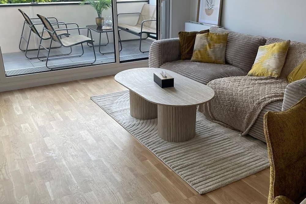 Superb 3-bedroom apartment at the gates of Paris 14. 1
