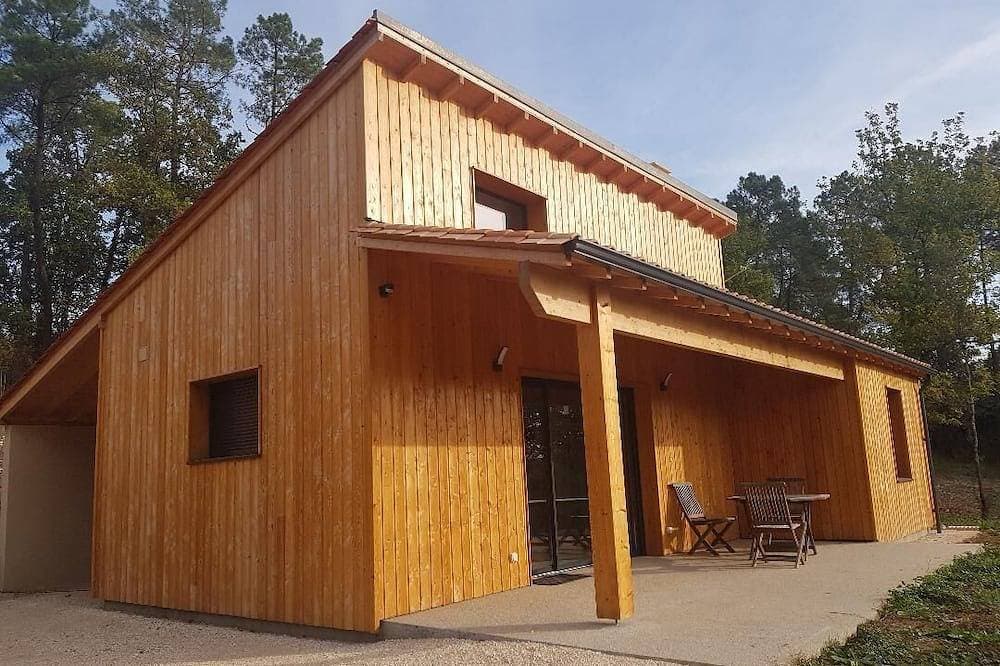 Gîte Chêne vert -Domaine Cambourté 3* -wooden house 5km from Sarlat - swimming pool -wifi 1