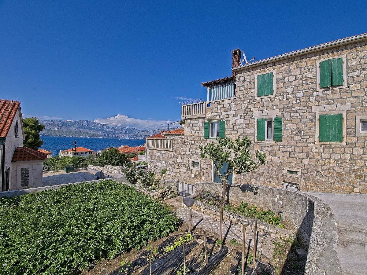 Foto 5 von 26: 2-Zimmer-Ferienwohnung mit Terrasse und Meerblick Postira, Brac A-11582-a