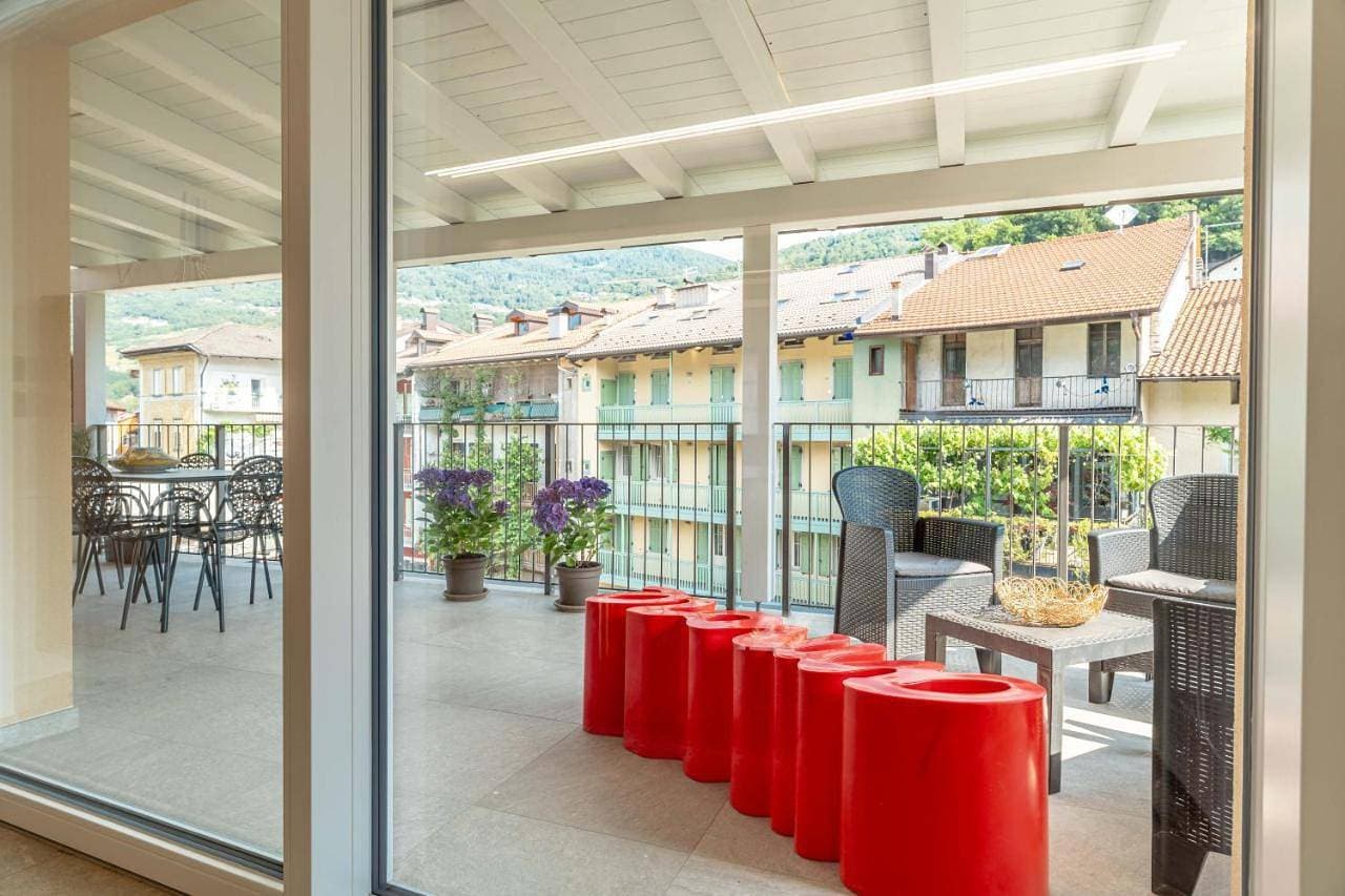 Luxury 2BR w/ River Castle View in Borgo Valsugana 1