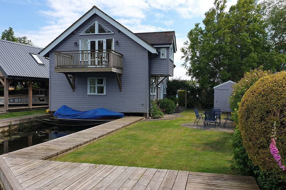 Foto 13 von 30: Waterside House mit Garten (3 Schlafzimmer - 5 Personen)
