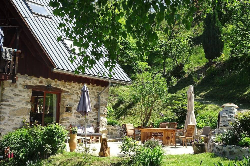 Foto 11 von 26: Alte Scheune mit Geschmack renoviert ohne Gegenüber, großes Terrain und Pool
