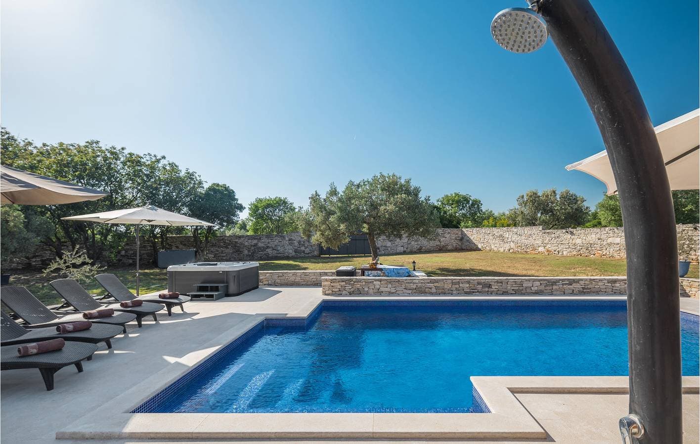 Foto 6 von 76: Gemütliche Ferienwohnung am Meer mit Pool und Terrasse in der Nähe von Galizana