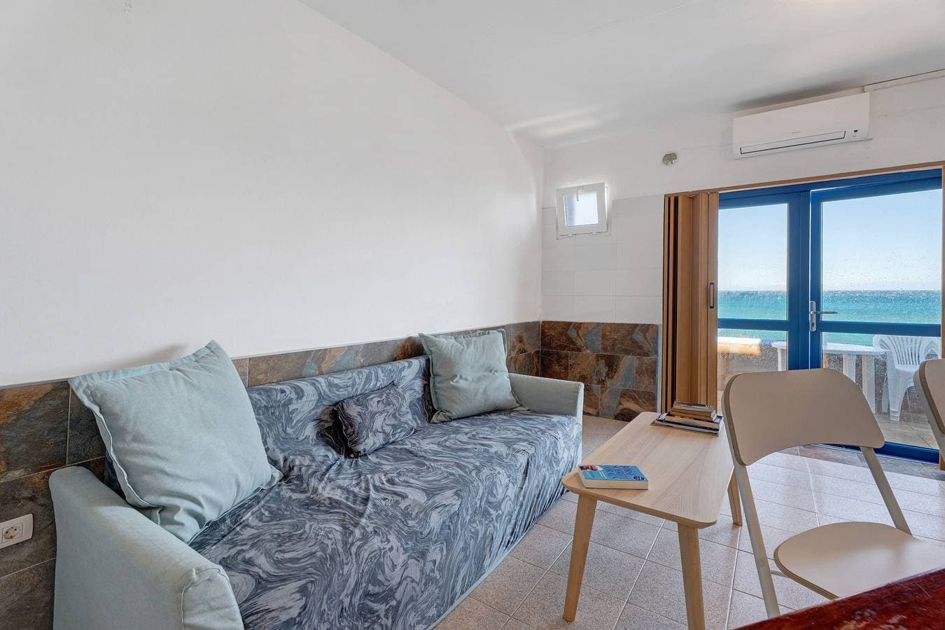 Foto 2 von 29: Apartment 'Playa Azul - 1' mit Meerblick, WLAN und Klimaanlage