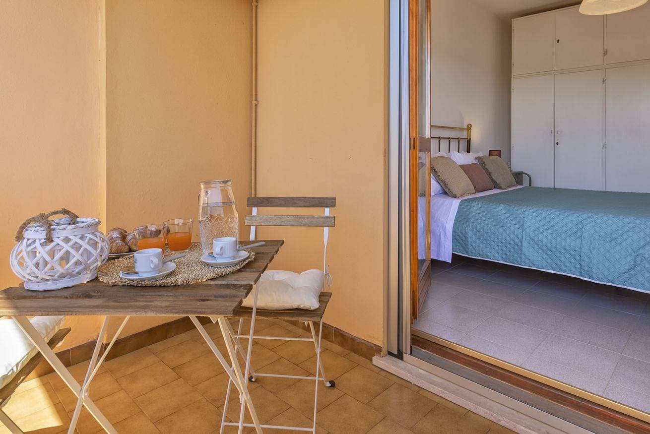 Foto 9 von 36: Ferienwohnung für 6 Personen mit Balkon/Terrasse