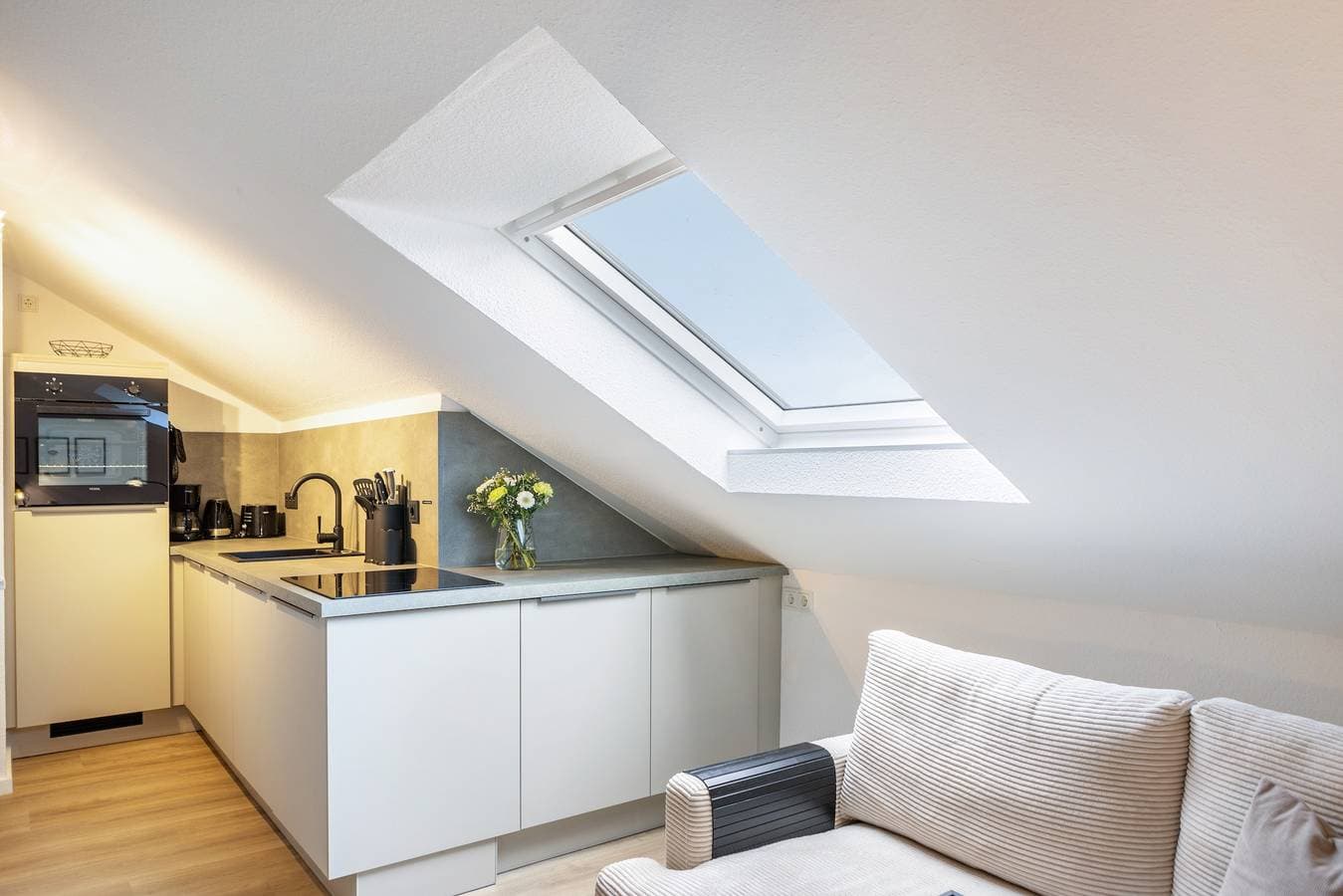 Foto 7 von 29: Ferienhaus 'Skywalk Loft Willingen inkl. Free' mit Bergblick, Balkon und WLAN