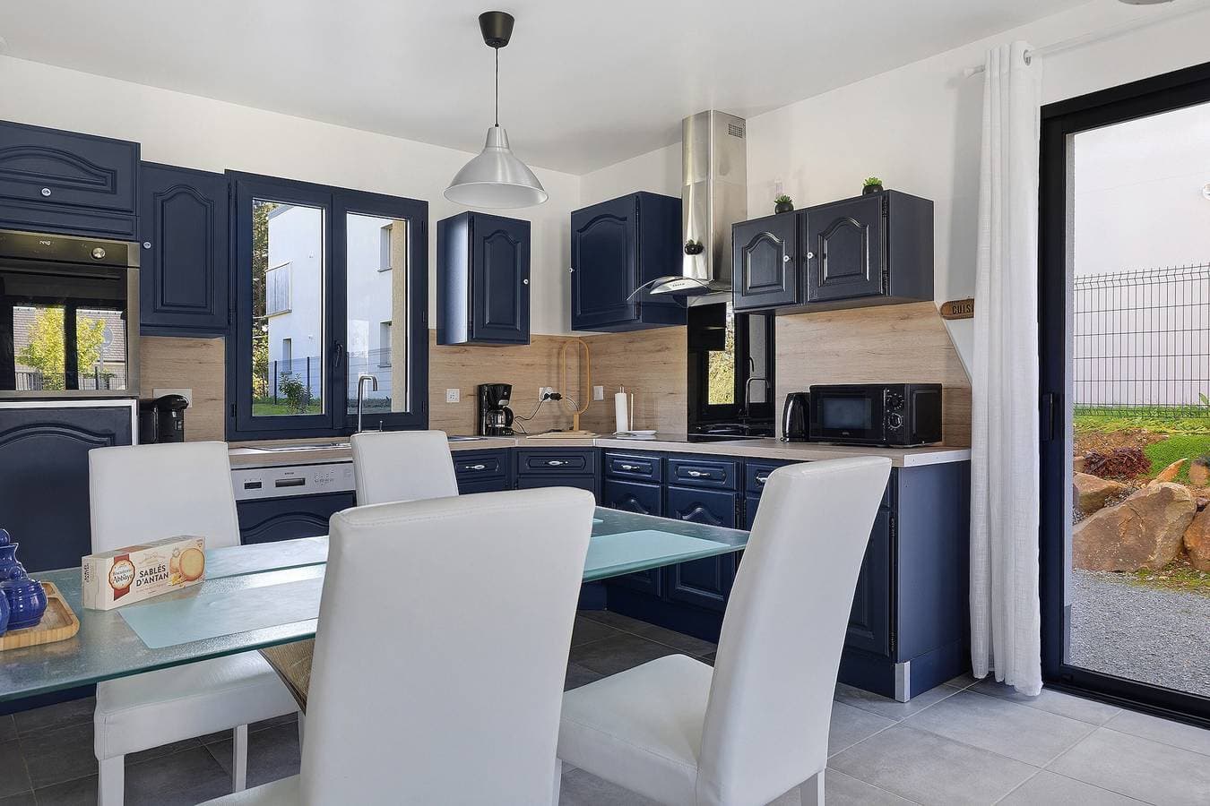 Foto 5 von 24: Ferienhaus 'L'Ancre Marine' mit privater Terrasse und privatem Garten