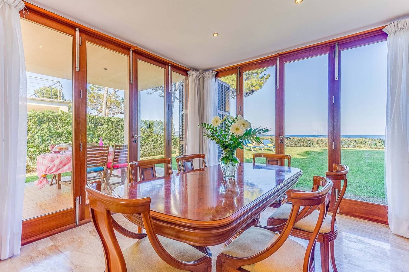 Foto 7 von 32: Villa für 5 Personen mit Garten