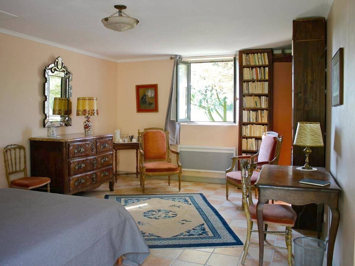 Foto 3 von 5: Double Room with Garden View