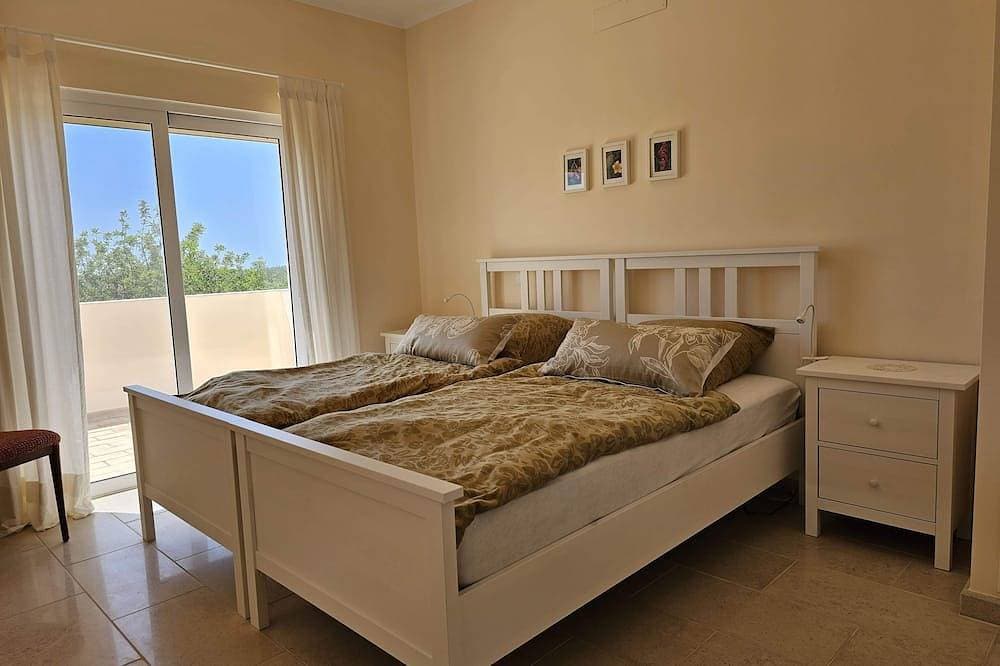 Foto 5 von 26: Apartamento no 1º Andar em Moradia no Campo