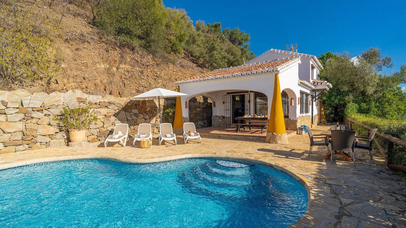 Finca Algarabia Cómpeta by Ruralidays 1