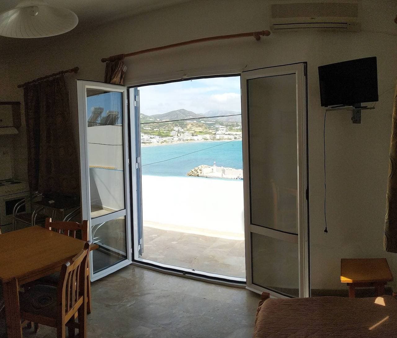 Foto 13 von 33: Apartment mit Meer- und Bergblick für 4 Personen