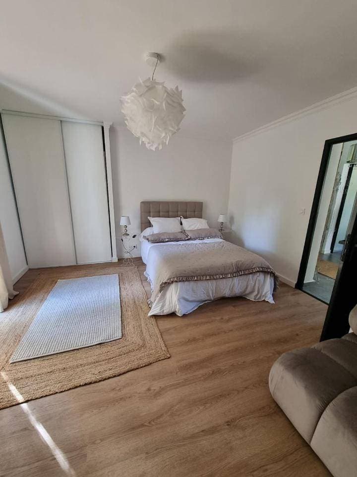 Foto 11 von 20: Three-Bedroom House