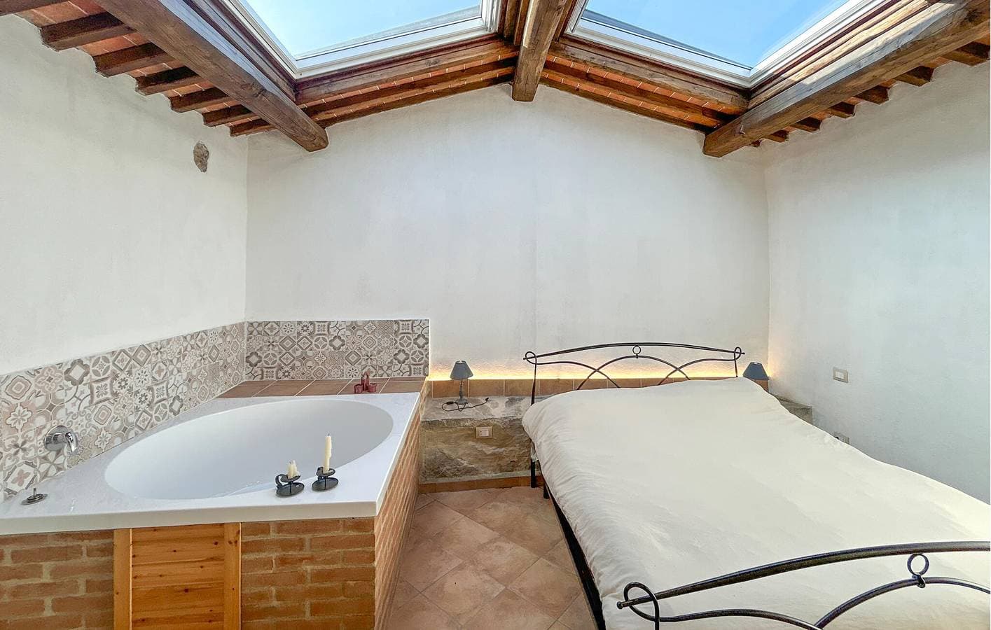 Foto 4 von 15: Wohnung mit Panoramablick, Garten und Parkplatz, 1,5 km zum Torrente Zancona