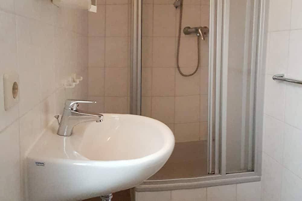 Foto 5 von 28: Ruhiges zentral gelegenes Ferienhaus mit  Sauna Pool& Badezuber