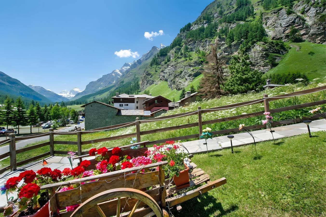Foto 3 von 50: Zimmer '6' mit gemeinsamer Terrasse, gemeinsamem Garten und Wi-Fi