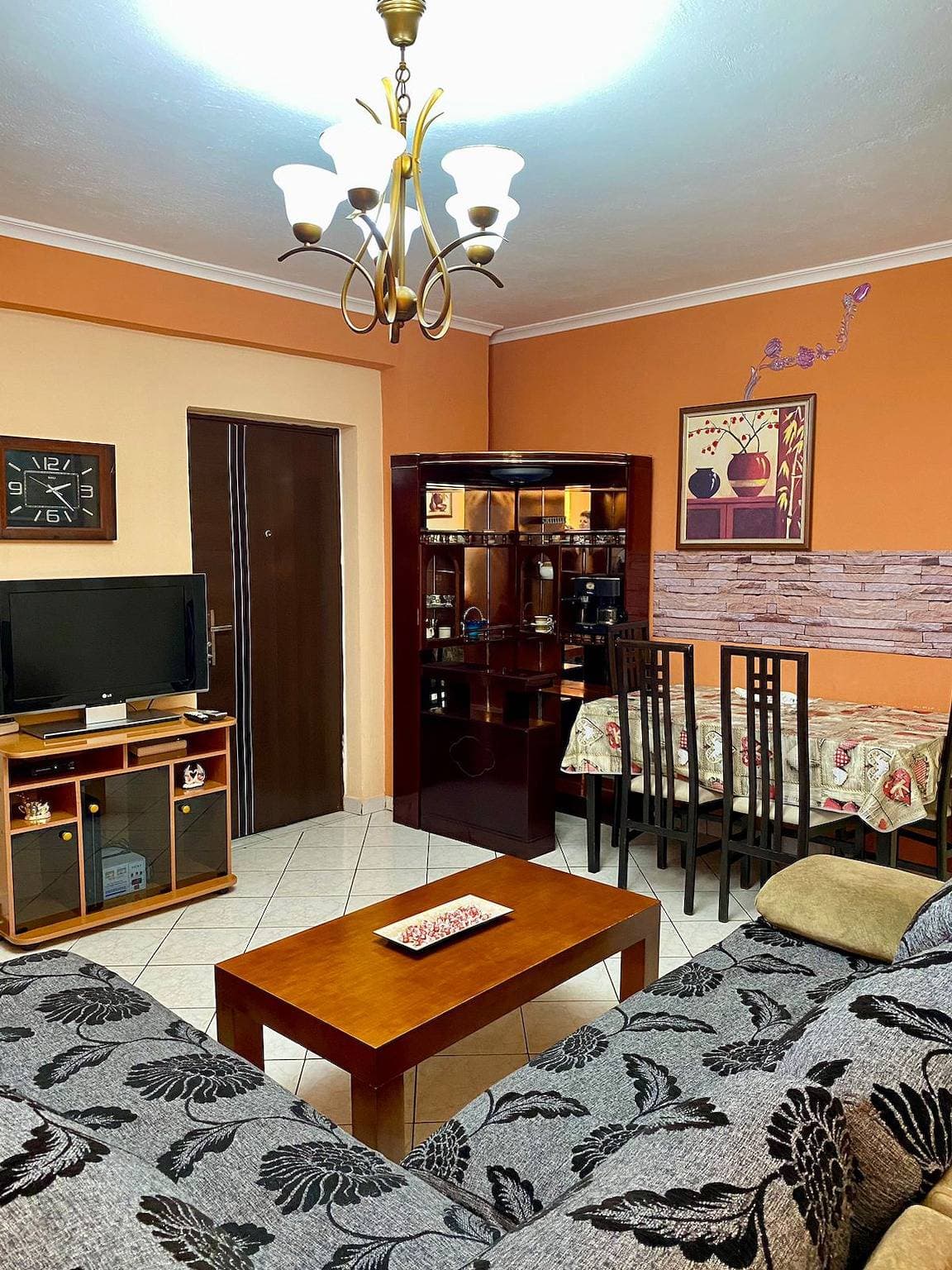 Foto 5 von 23: T&s Apartment Durres