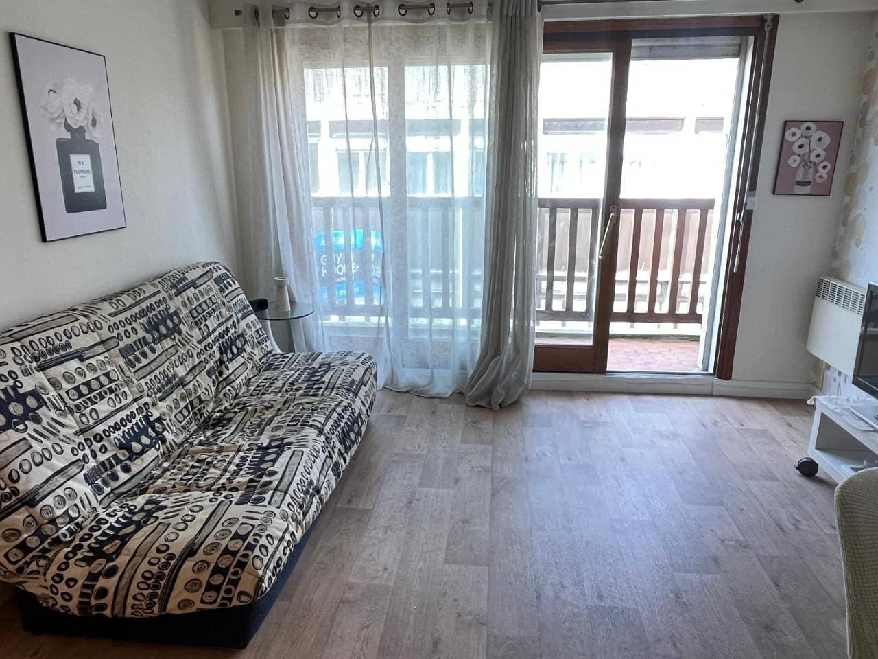 Foto 9 von 13: One-Bedroom Apartment