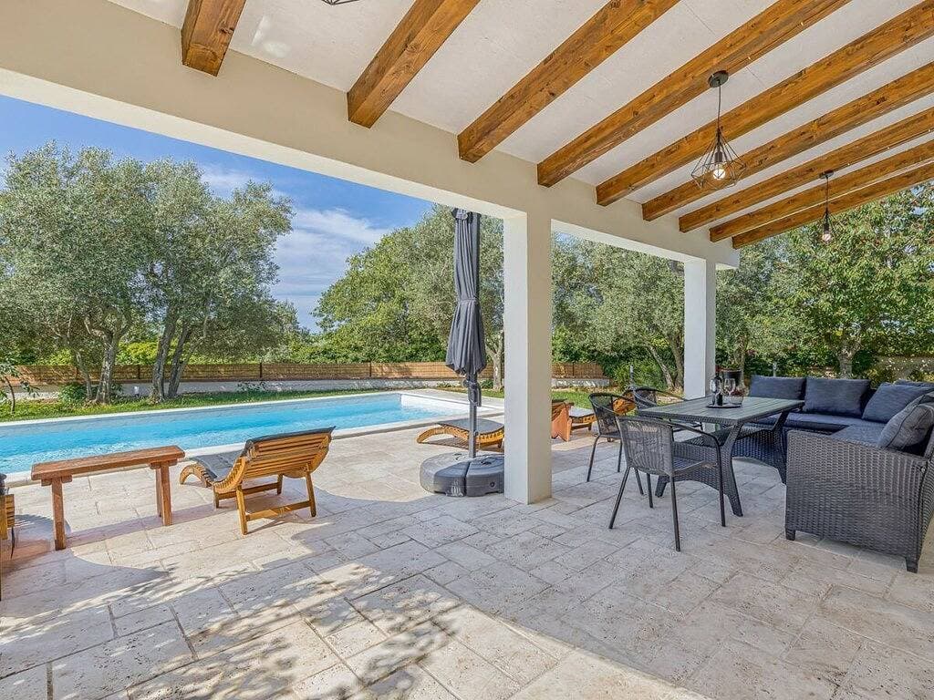 Foto 4 von 34: Agatta mit privatem Pool
