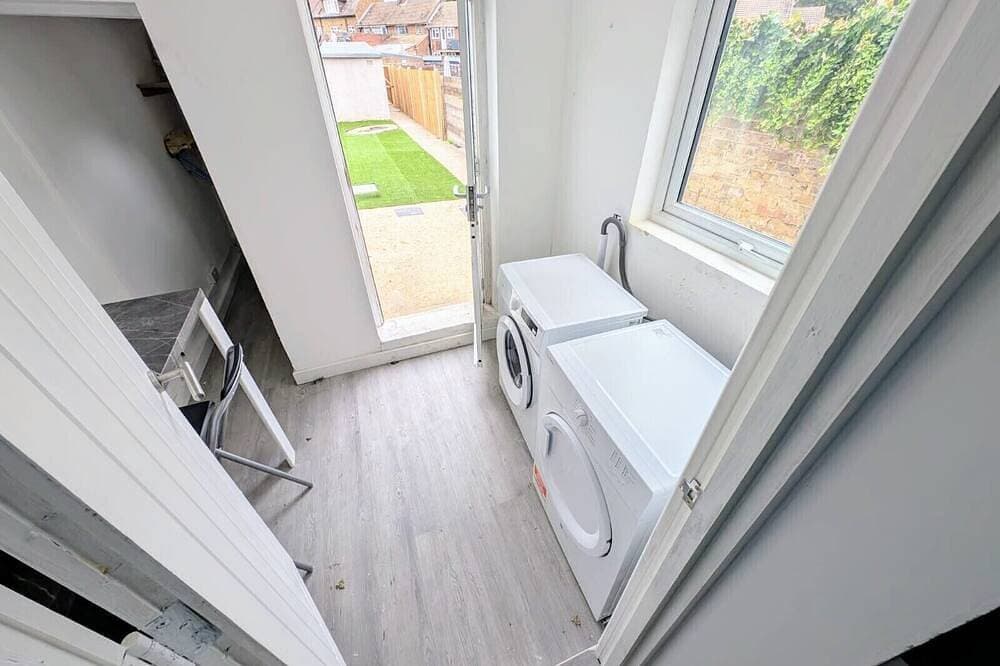 Foto 11 von 15: Doppelzimmer-Komfort-Ensuite mit Dusche-Gartenblick