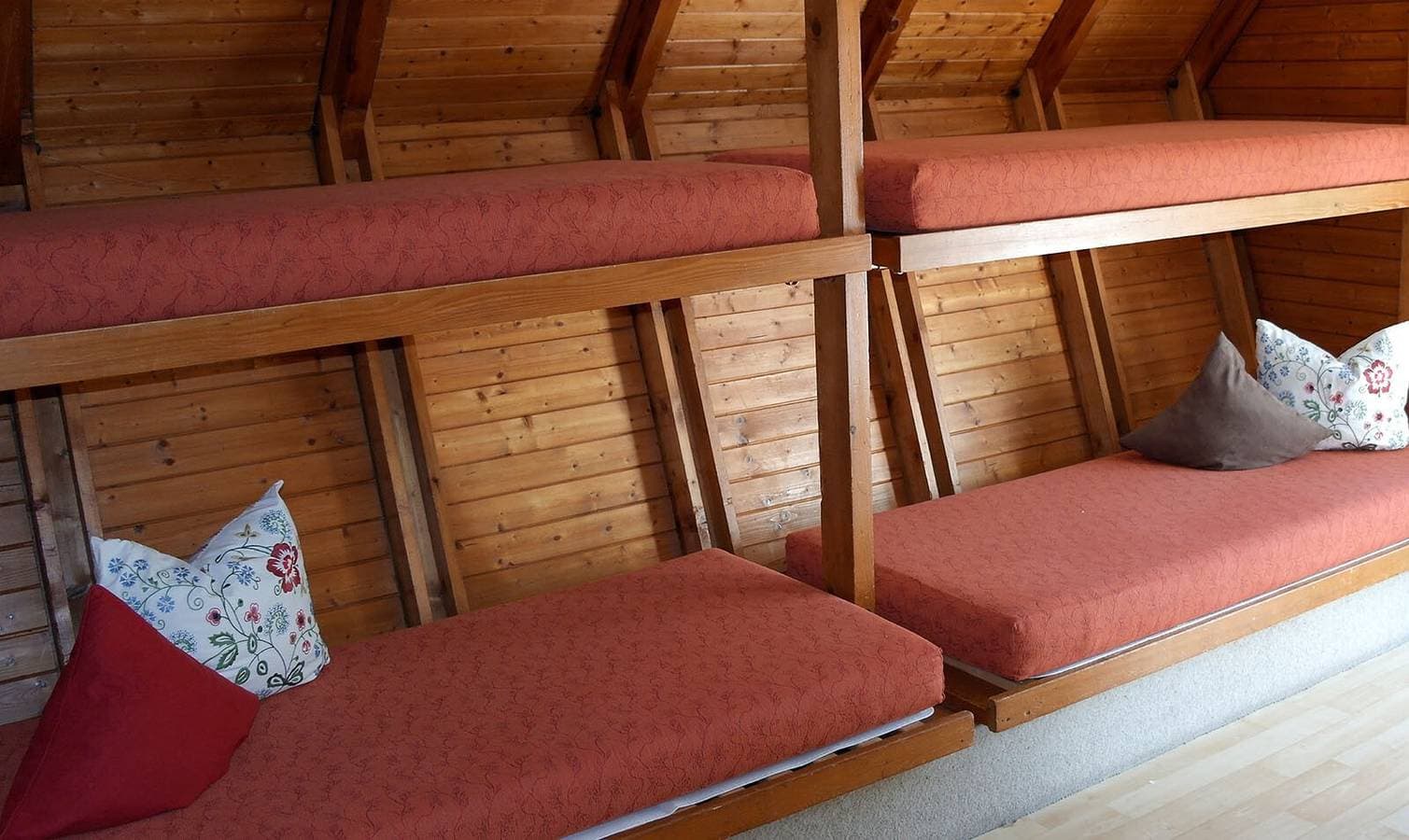 Foto 12 von 20: Ferienhaus 'Häusle Nr 1' mit Gemeinschaftsgarten, Balkon