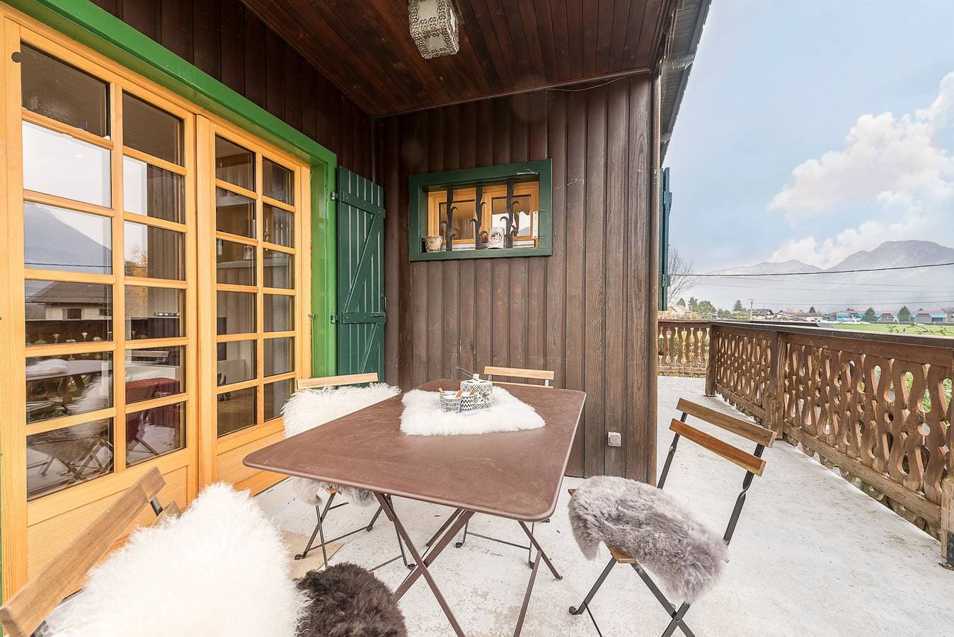 Foto 6 von 21: Chalet für 7 Personen mit Terrasse