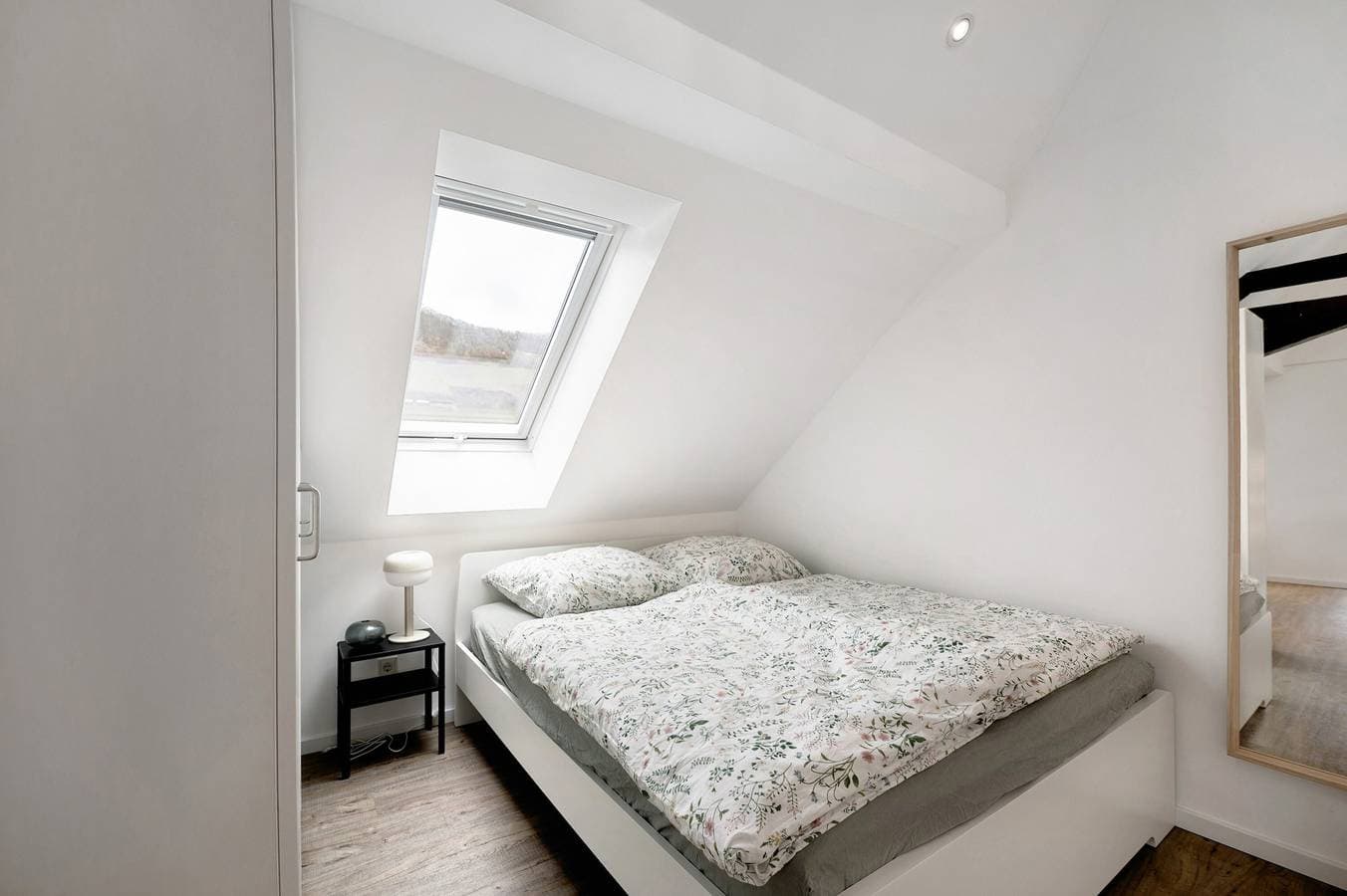 Foto 9 von 15: Ferienwohnung "Adlernest Mit Weinbergblick" mit Bergblick und WLAN