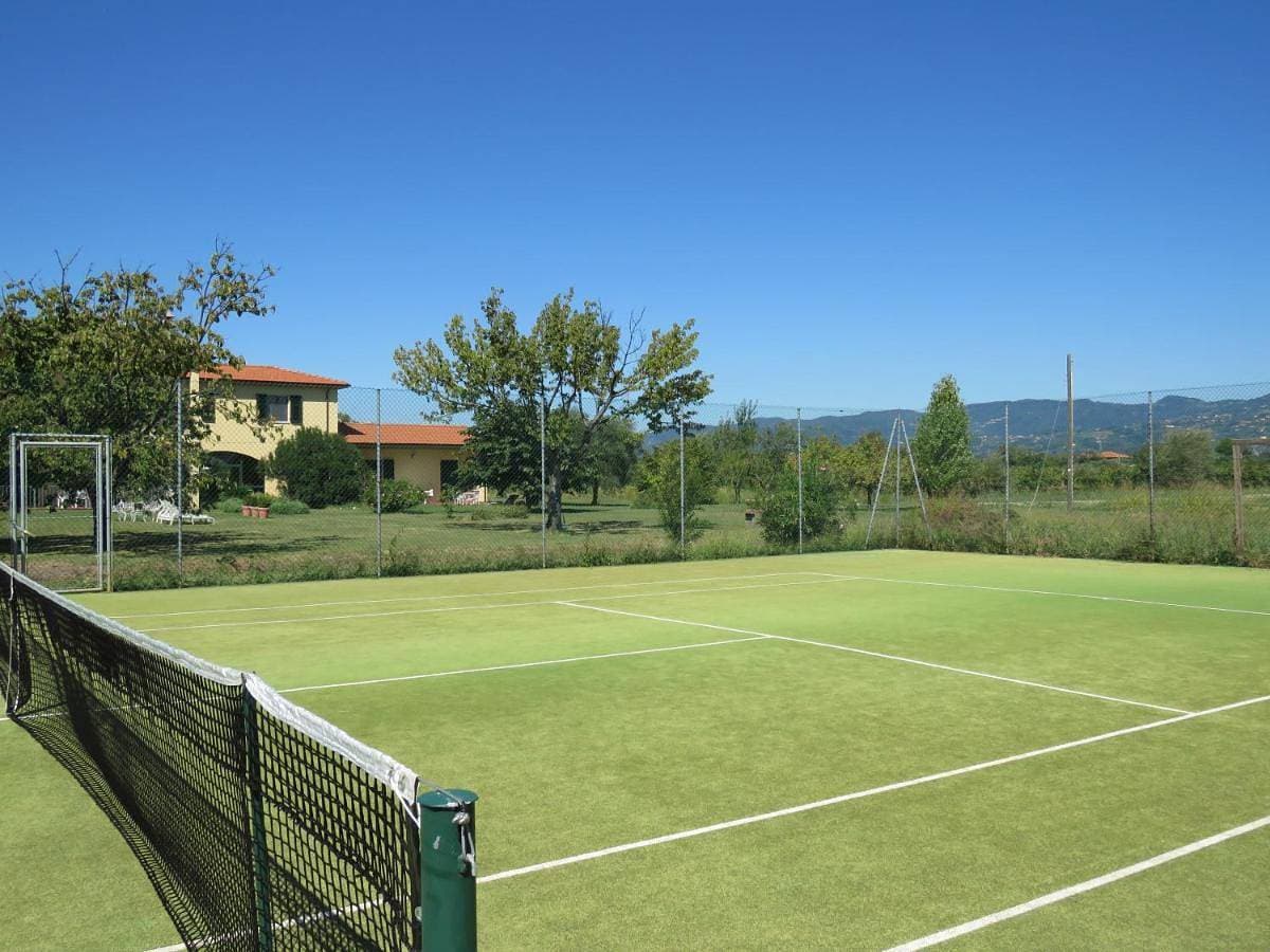Casa con piscina campo da tennis vicino al mare e alle Cinque Terre 1