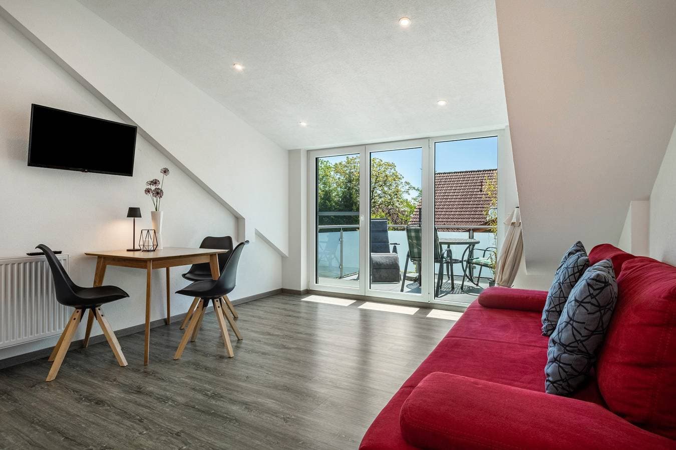 Foto 3 von 19: Lichtdurchflutete Ferienwohnung "Haus Sohl 1" in der Nähe von Zentrum und Bodensee