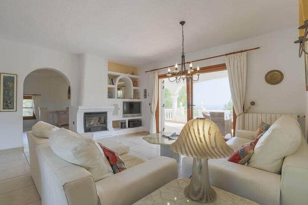 Foto 10 von 24: Top Ferienhaus mit Pool direkt 1. Linie am Strand - einzigartig auf Ibiza