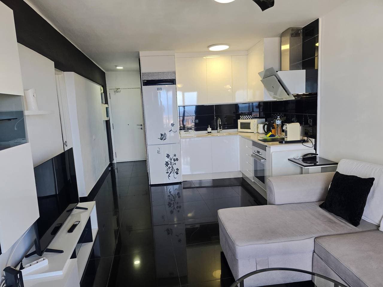 Foto 7 von 25: Moderne Wohnung mit Pool in San Eugenio, Teneriffa