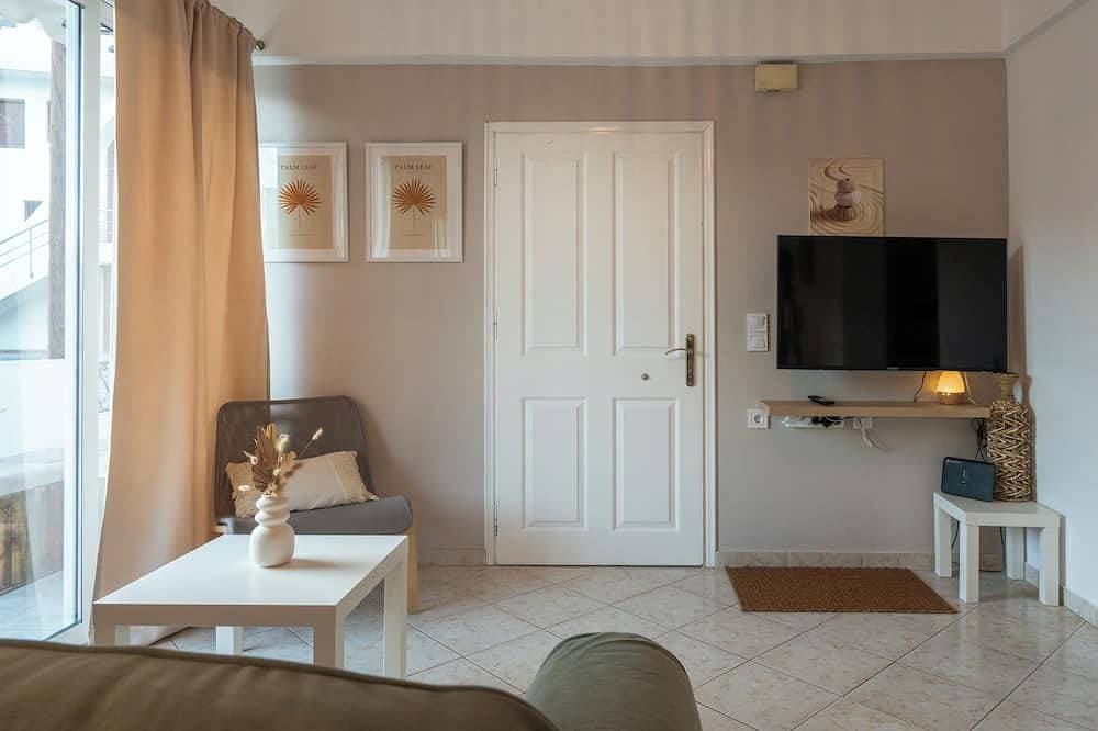 Foto 8 von 12: Seaside Retreat in Southern Crete: Modern Flat, Walking Distance from the Sea.