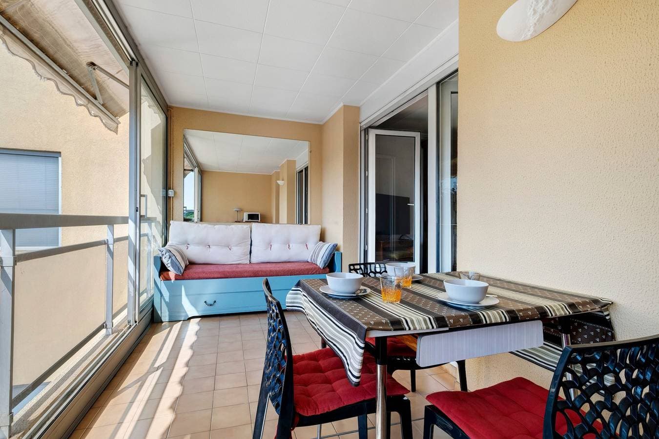 Foto 8 von 23: Appartement 'T2 Val Fleuri Nahe Strände' mit Privater Terrasse