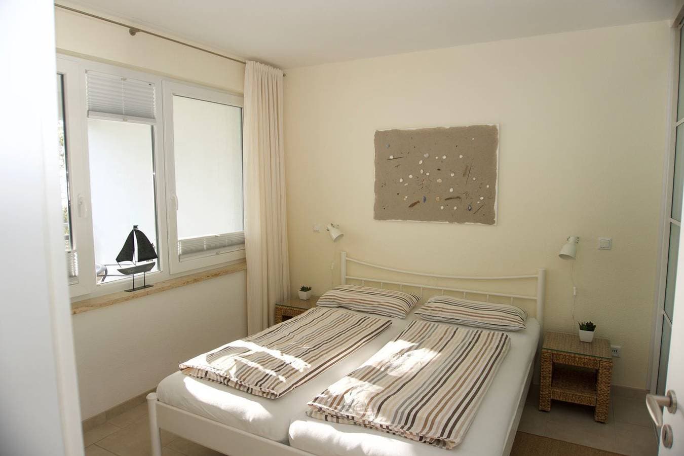Foto 7 von 9: Großzügige Ferienwohnung mit überdachtem Balkon und Meerblick, direkt am Strand