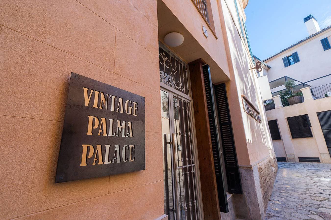 Foto 10 von 12: Vintage Palma Palace (Classic 1) by PriorityVillas