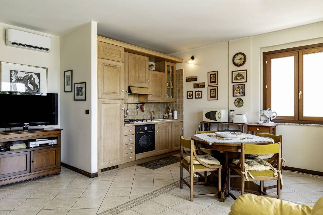 Foto 3 von 25: Ferienwohnung für 4 Personen mit Balkon/Terrasse