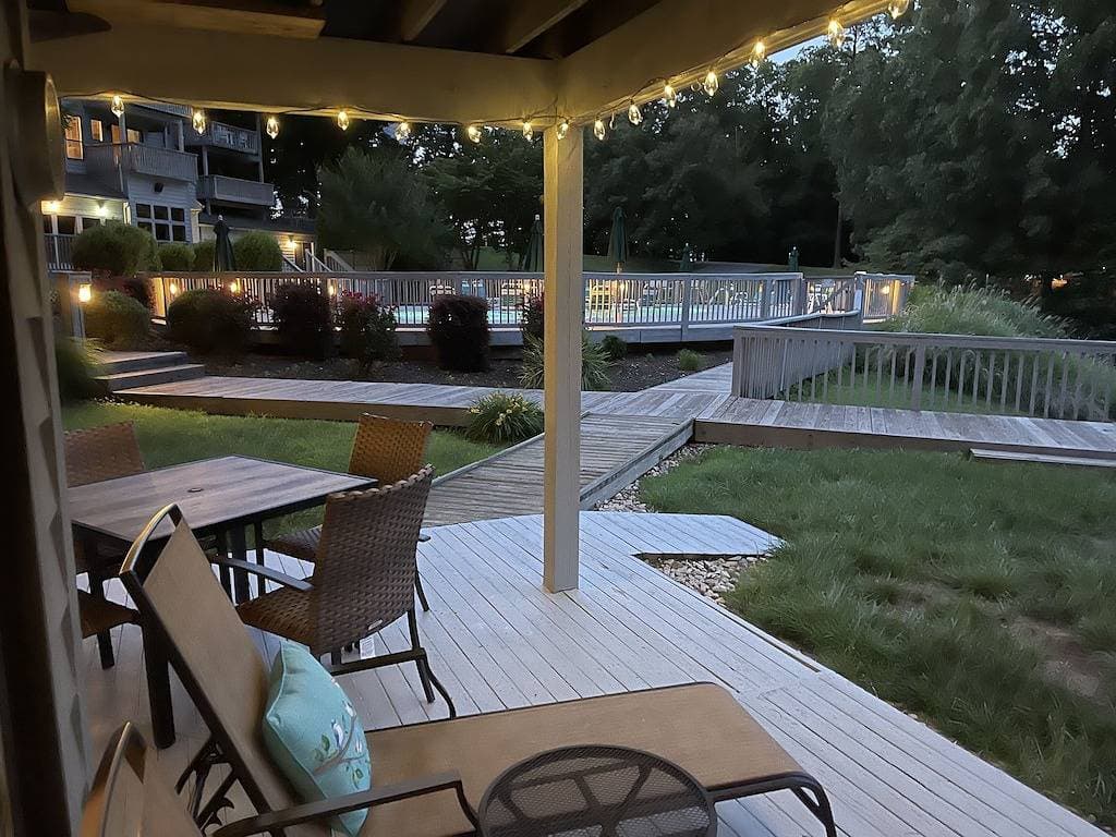 Foto 2 von 31: August Discount Days Bernards Landing Next2Pool &Best Views New Remodel-Book Now