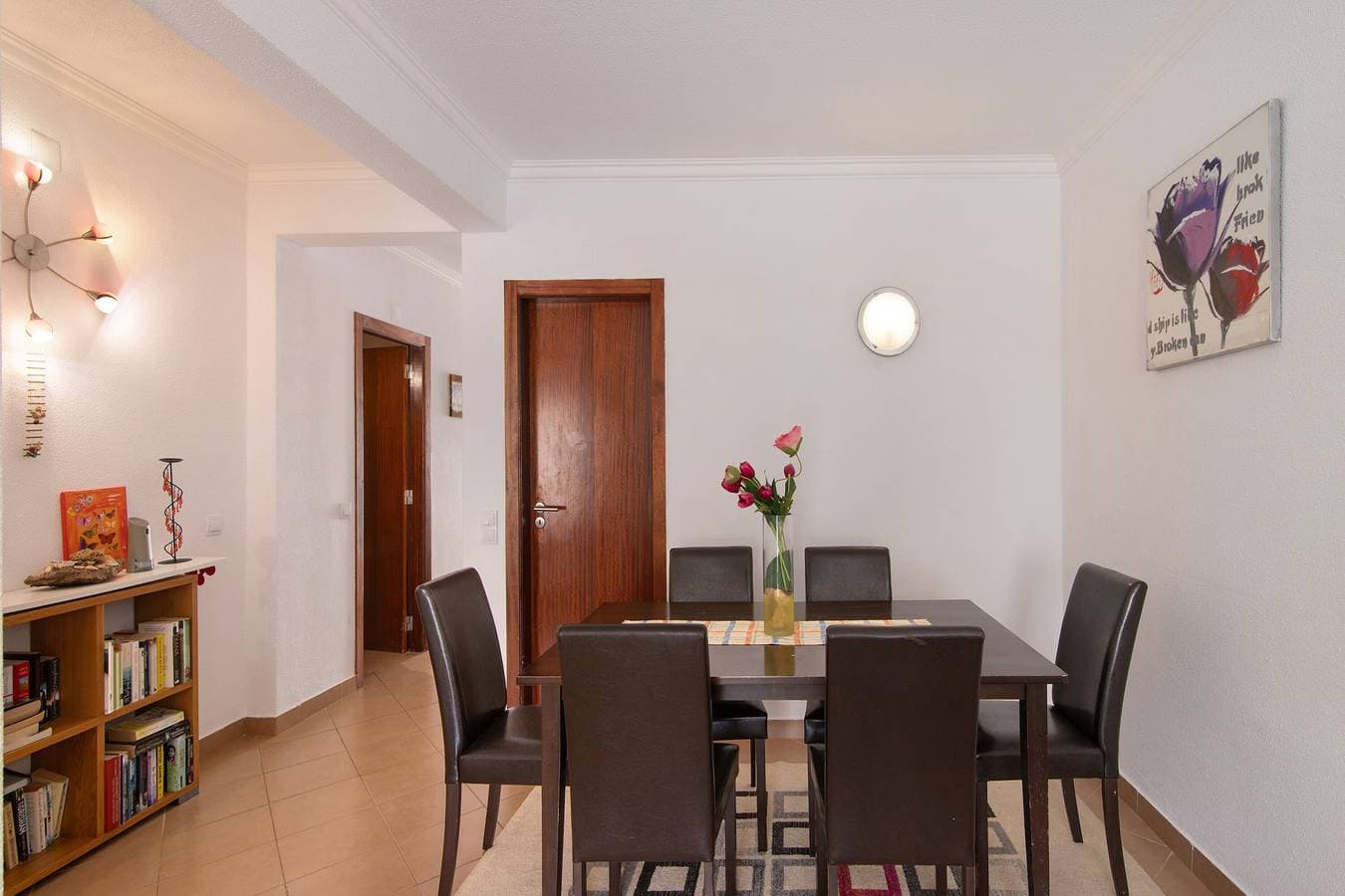 Foto 6 von 35: Geräumige 2-Zimmer-Wohnung mit privater Terrasse, WLAN und Klimaanlage