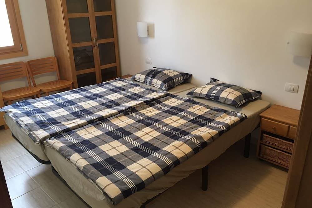 Foto 6 von 30: Schöne 2 Schlafzimmer + 2 Badezimmer Wohnung im Zentrum von Arona