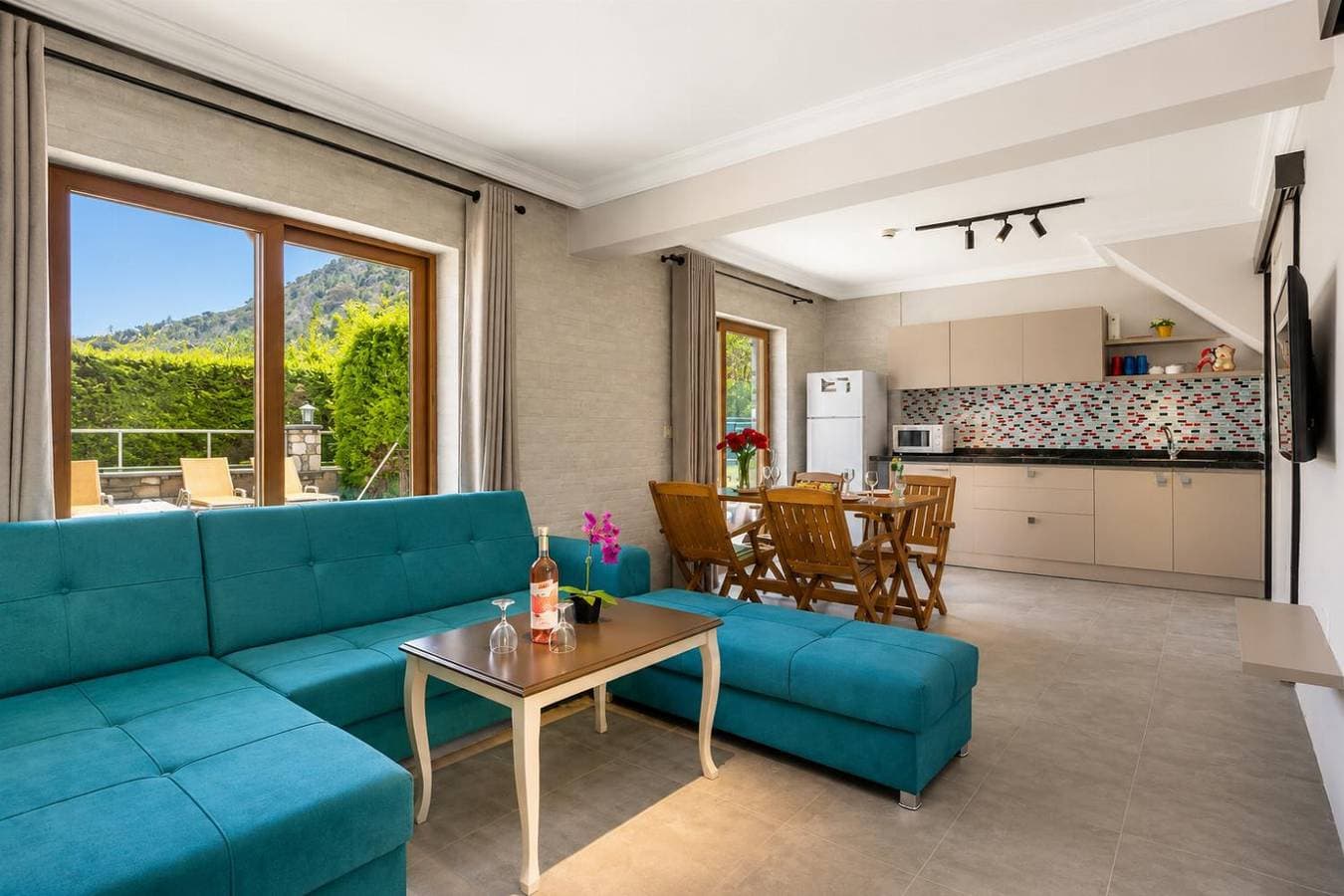 Foto 2 von 18: Villa für 4 Personen mit Terrasse